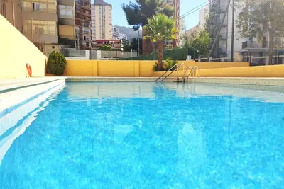 Image de Bel appartement pour 4 personnes avec Wifi, climatisation, piscine, Tv, terrasse et parking