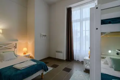 Image de Joli appartement pour 6 personnes avec Wifi, piscine, Tv, terrasse et parking