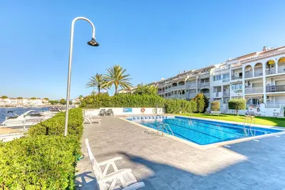 Image de Bel appartement pour 4 personnes avec piscine, Wifi, Tv, terrasse et animaux admis