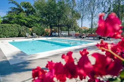 Image de Belle maison de vacances privée avec Wifi, piscine privée, Tv, patio et parking