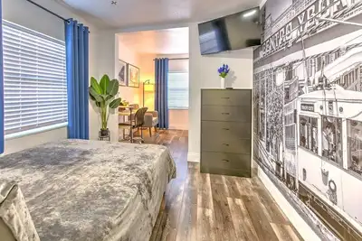 Image de Ybor Vibes in Ybor Heights! Stylish 2b/2b House close to Ybor City and Downtown!