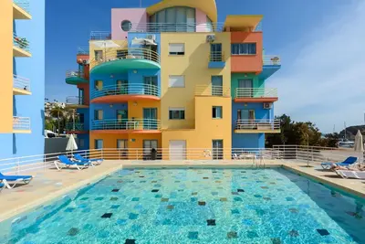 Image de Joli appartement pour 6 personnes avec piscine, climatisation, Wifi, Tv et patio