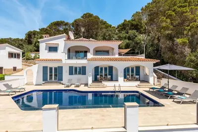 Image de Magnifique maison de vacances privée pour 10 personnes avec piscine privée, Wifi, Tv et parking