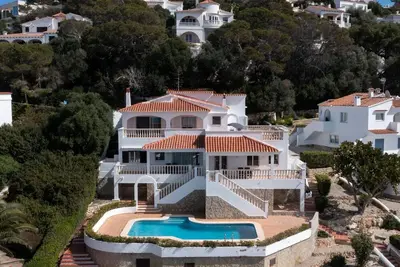 Image de Belle maison de vacances privée avec Wifi, climatisation, piscine, Tv et patio