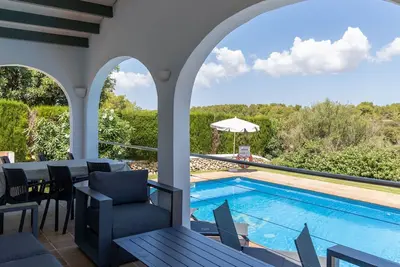 Image de Belle maison de vacances privée avec piscine privée, climatisation, Wifi, Tv, patio et parking