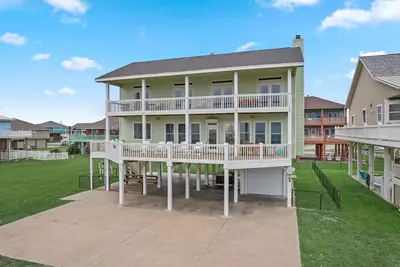 Image de Unbeatable Location, first row, Oceanfront!