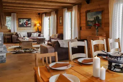Image de Belle maison de vacances privée pour 12 personnes avec Wifi, Tv, terrasse et parking