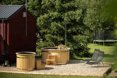 Image de Belle maison de vacances privée avec Wifi, bain à remous, Tv, terrasse, animaux admis et parking
