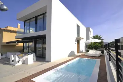 Image de Maison de vacances privée avec piscine privée, climatisation, Wifi, Tv, patio, vue panoramique