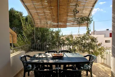 Appartement dans une maison de vacances avec climatisation, Tv, patio, animaux admis, parking