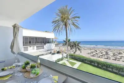Image de Joli appartement pour 4 personnes avec Wifi, climatisation, Tv, balcon et parking