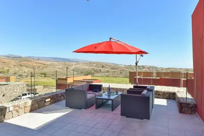 Magnifique maison de vacances privée avec climatisation, piscine privée, Wifi, Tv, patio, parking
