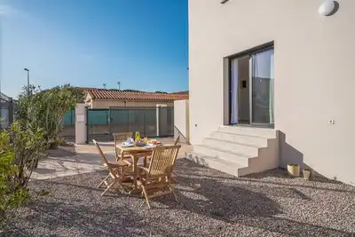 Image de Belle maison de vacances avec climatisation, Tv, terrasse, animaux admis et parking