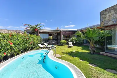 Merveilleuse maison de vacances privée avec Wifi, climatisation, piscine privée, Tv, animaux admis