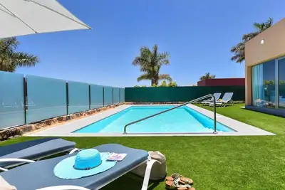 Image de Magnifique maison de vacances privée avec piscine, climatisation, Wifi, Tv, patio, animaux admis