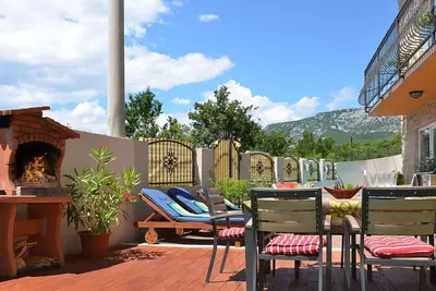 Image de Maison de vacances avec piscine privée, Wifi, climatisation, Tv, terrasse, animaux admis, parking