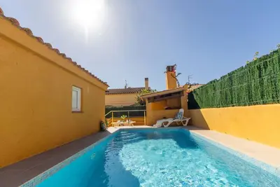 Image de Magnifique maison de vacances privée avec piscine privée, Wifi, climatisation, Tv, patio, parking