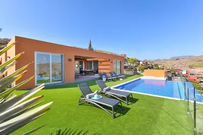 Image de Merveilleuse maison de vacances privée avec Wifi, climatisation, piscine privée et Tv