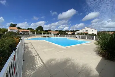 Image de Confortable appartement pour 4 personnes avec Wifi, piscine, Tv, terrasse, animaux admis et parking