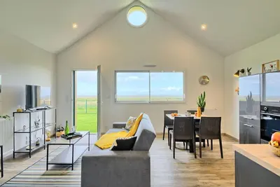 Image de Belle maison de vacances pour 3 personnes avec Wifi, Tv, patio et parking