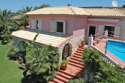 Image de Maison de vacances privée avec climatisation, Wifi, piscine privée, Tv, terrasse, animaux admis