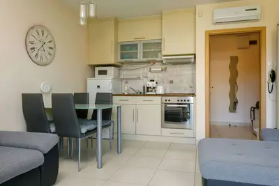 Image de Agréable appartement pour 4 personnes avec climatisation, Wifi, Tv, patio et parking