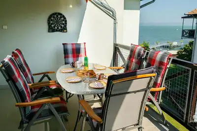 Image de Confortable appartement pour 9 personnes avec climatisation, Wifi, Tv, balcon et parking