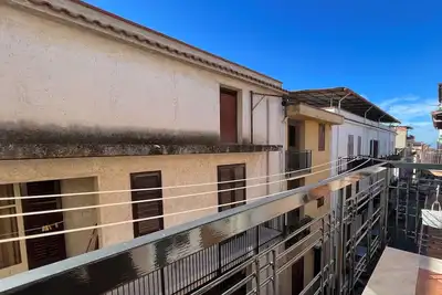 Image de Magnifique maison de vacances pour 6 personnes avec climatisation, Wifi, Tv, balcon et parking