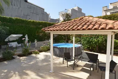 Image de Maison de vacances privée avec Wifi, piscine privée, climatisation, Tv, patio, parking