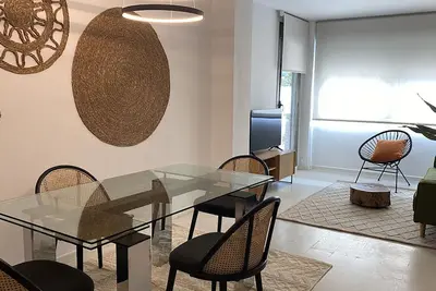 Image de Confortable appartement avec climatisation, Wifi, piscine, Tv, terrasse, animaux admis et parking