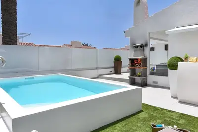 Image de Bel appartement pour 4 personnes avec piscine privée, Wifi, climatisation, Tv et animaux admis