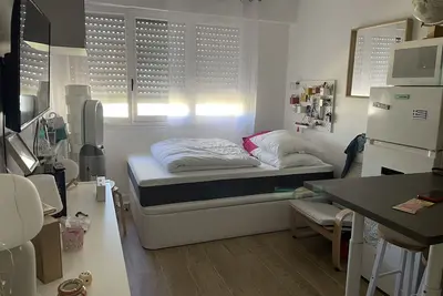 Image de Je loue un studio tout équipé à la semaine sur clamart! Proche du métro