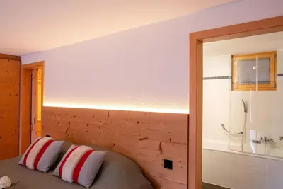 Image de Merveilleuse maison de vacances privée pour 8 personnes avec Wifi, Tv, terrasse et parking