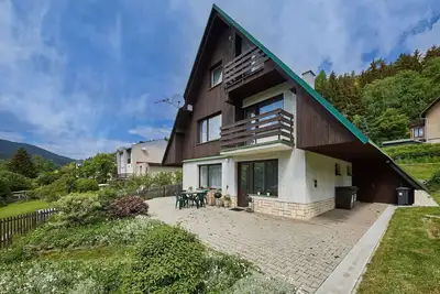 Image de Belle maison de vacances privée pour 15 personnes avec Wifi, Tv, patio, animaux admis et parking
