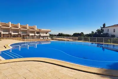Image de Bel appartement pour 4 personnes avec Wifi, piscine, climatisation, Tv, terrasse et parking