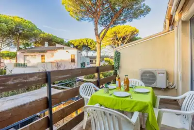 Image de Confortable appartement pour 4 personnes avec Wifi, climatisation, Tv, terrasse et parking