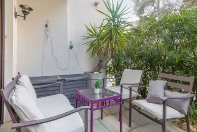 Image de Agréable appartement pour 4 personnes avec Wifi, piscine, Tv, terrasse et parking