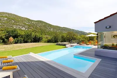 Image de Maison de vacances privée avec Wifi, piscine privée, climatisation, Tv, terrasse, parking