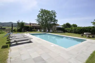 Image de Belle maison de vacances privée avec Wifi, piscine privée, Tv, animaux admis et parking