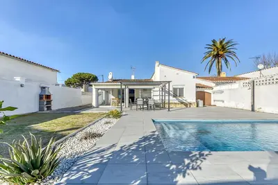 Image de Magnifique maison de vacances privée avec climatisation, Wifi, piscine privée, Tv et patio