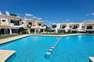 Image de Merveilleuse maison de vacances avec Wifi, piscine, climatisation, Tv, terrasse et parking