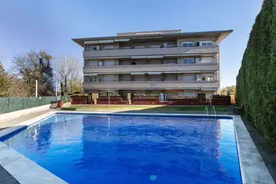 Image de Bel appartement pour 4 personnes avec Wifi, piscine, climatisation, Tv, terrasse et parking