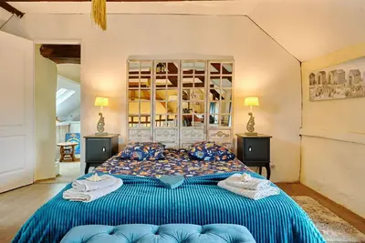 Image de Belle maison de vacances avec bain à remous, Wifi, Tv, terrasse, animaux admis et parking