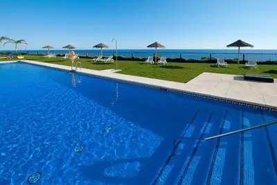 Image de Joli appartement avec piscine, climatisation, Wifi, Tv, terrasse, animaux admis et parking