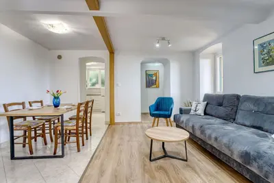 Image de Joli appartement pour 4 personnes avec Wifi, climatisation, Tv, terrasse et parking