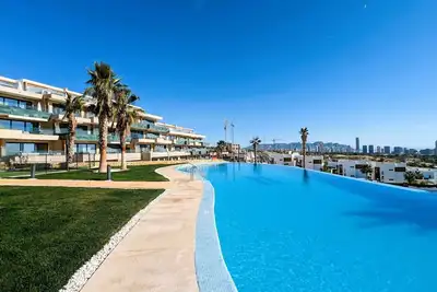 Image de Agréable appartement pour 4 personnes avec Wifi, climatisation, piscine, Tv, patio et parking