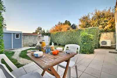Image de Merveilleuse maison de vacances privée avec Wifi, Tv, terrasse, animaux admis et parking