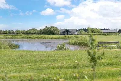 Image de Belle maison Ă Tarm avec sauna