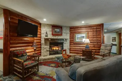 Image de 2 Pools, Deluxe 2 Double Stoney Creek Galena | 3 Units