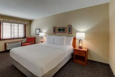 Image de Serene Galena Stay: Rustic Inn with Modern Amenities | 3 Units